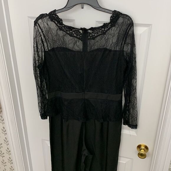 Size extra large black jumpsuit with lace/embroidery top and sleeves. - Picture 3 of 9